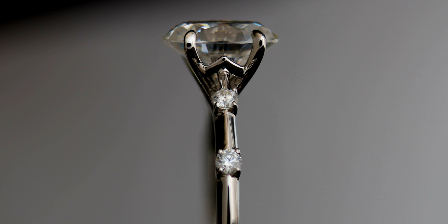 Solitaire Series: Oval Diamond with 4 Prong Setting Side Stones - Natural/Earth Mined