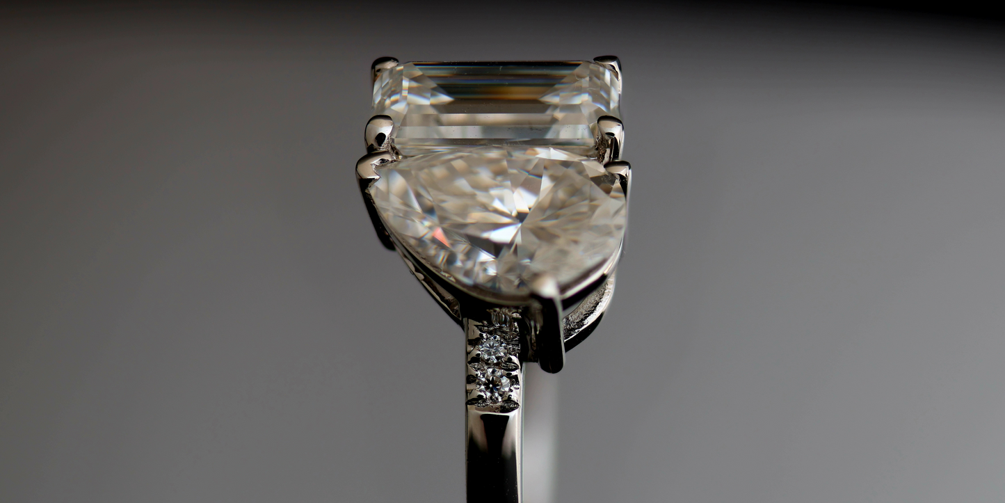 Toi Et Moi with Accent Side Stones - Natural/Earth Mined