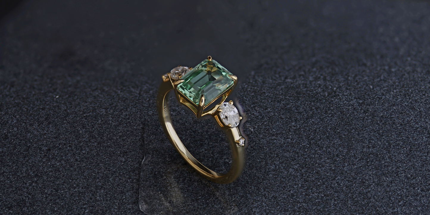 Emerald Cut - Yellow Gold - 4 Side Stone Ring