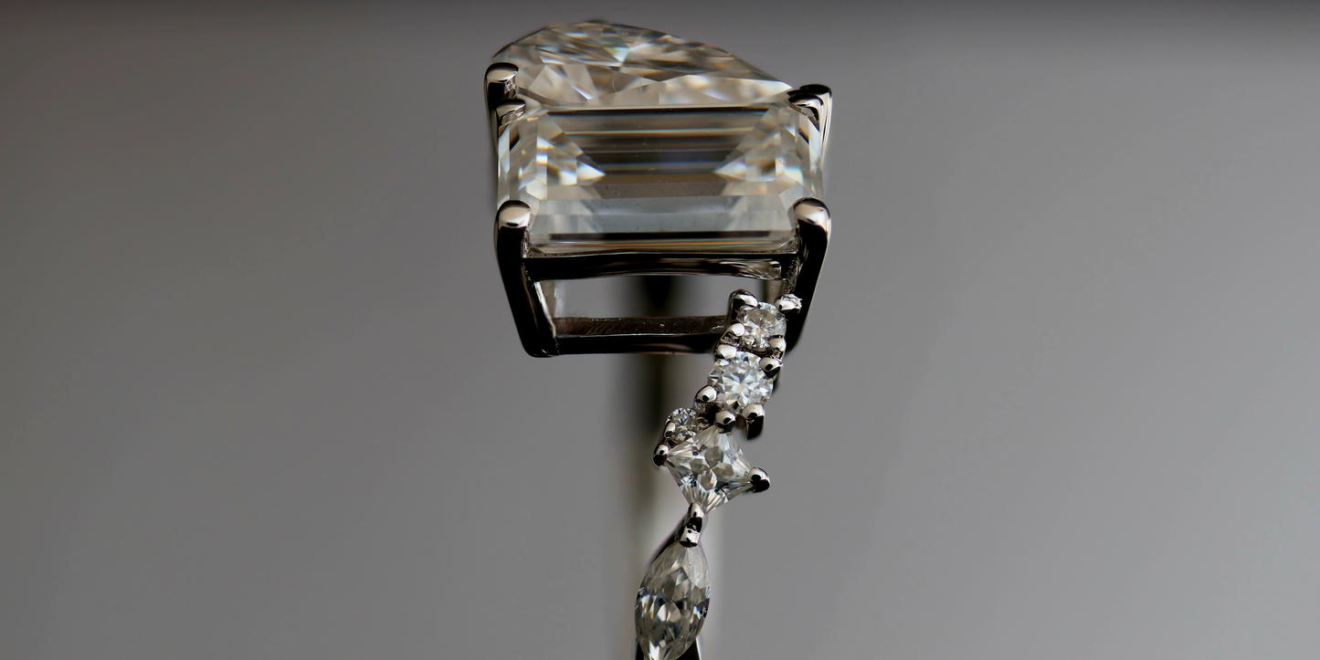 Toi Et Moi with Accent Side Stones - Natural/Earth Mined